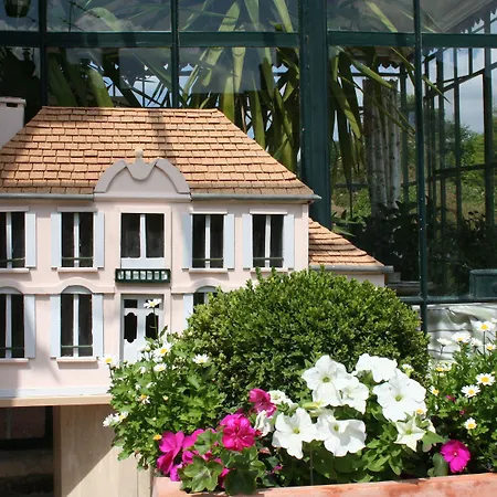 Clos Saint Nicolas 4* Neauphle-le-Chateau