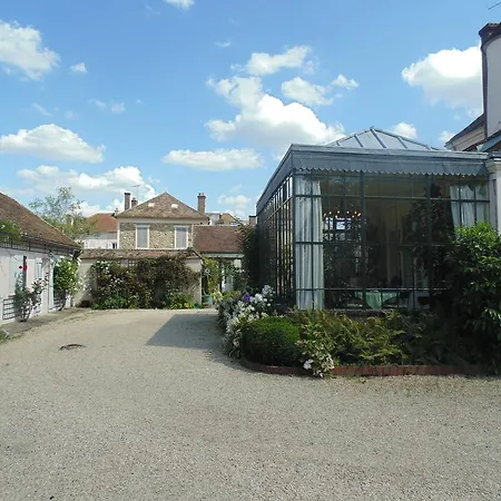 Clos Saint Nicolas לינה וארוחת בוקר Neauphle-le-Château