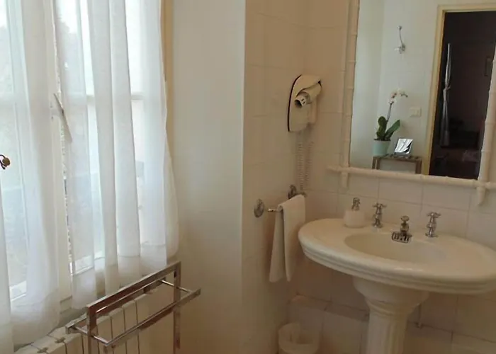 Clos Saint Nicolas 4* Neauphle-le-Château